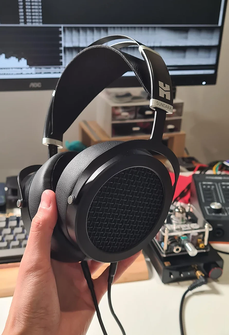 HIFIMAN show listening session